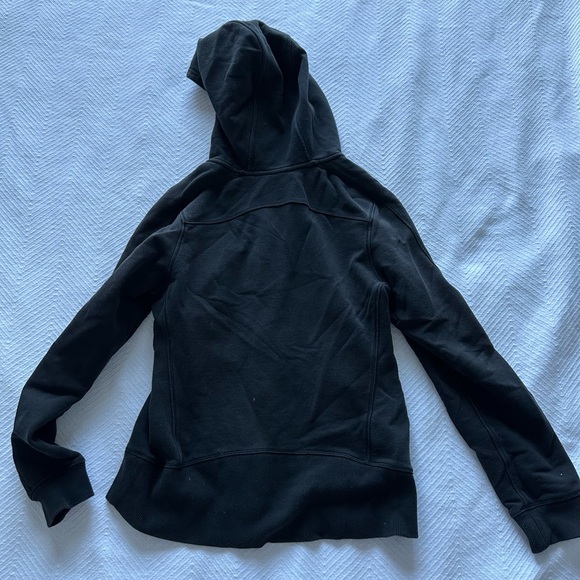 Lulu lemon jacket - Picture 3 of 3